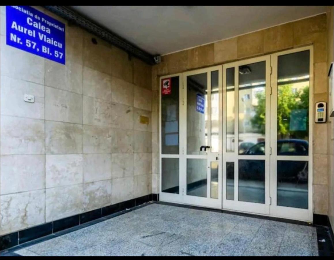 Ferienwohnung Apart Uta3 Arad Exterior foto